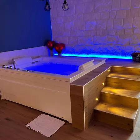 Cassandra Кастеллана-Гротте